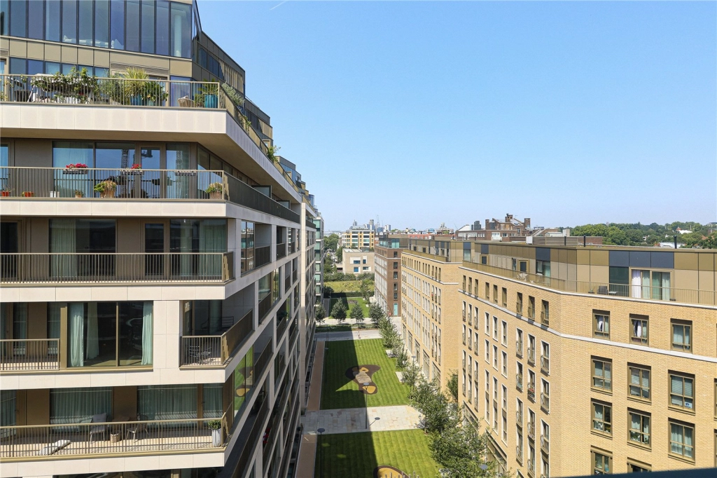 3 bedrooms apartments/flats for sale in Warren House, Beckford Close - W14 view 3