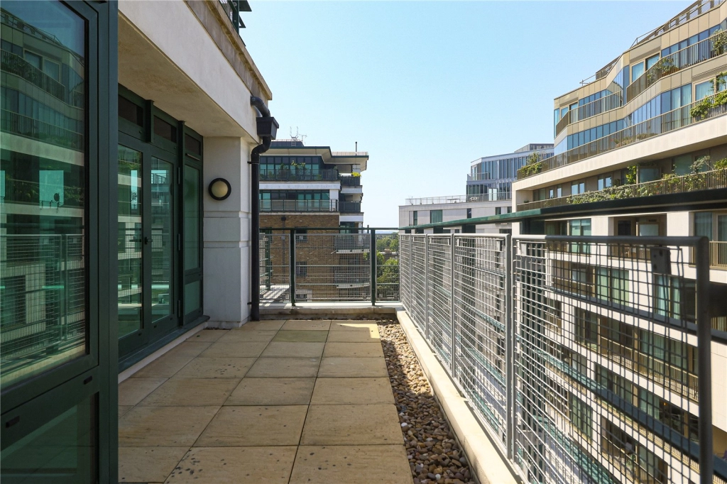3 bedrooms apartments/flats for sale in Warren House, Beckford Close - W14 view 18