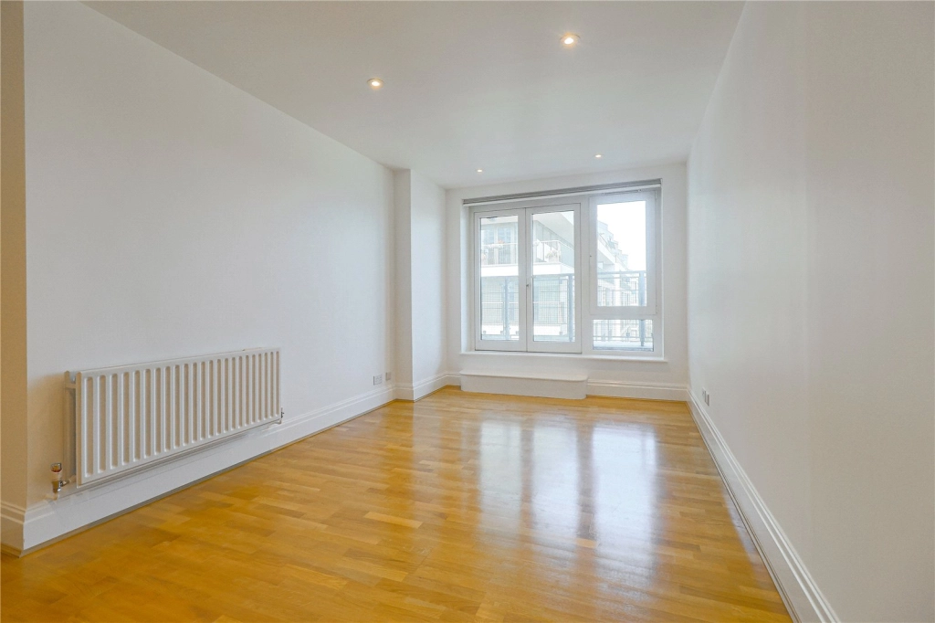 3 bedrooms apartments/flats for sale in Warren House, Beckford Close - W14 view 6