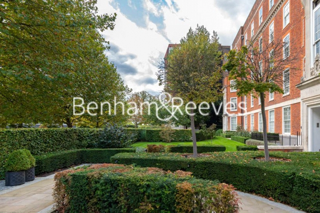 3 bedrooms apartments/flats for sale in Duchess Of Bedfords Walk - W8 view 5