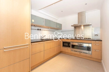 Duchess Of Bedfords Walk - W8 view 7