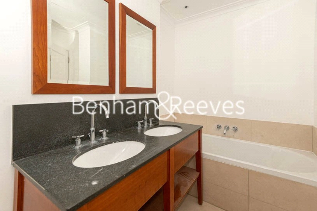 3 bedrooms apartments/flats for sale in Duchess Of Bedfords Walk - W8 view 10