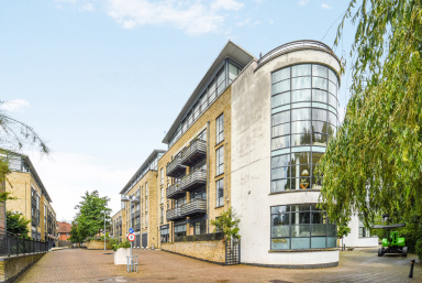 Ferry Lane, Brentford TW8 image 8