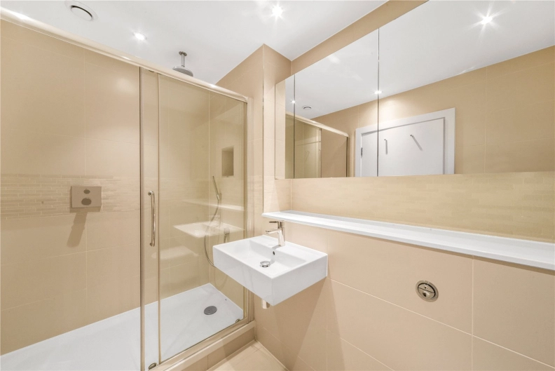 2 bedrooms apartments/flats to sale in Pump House Crescent, Brentford-image 11