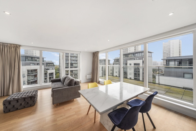 2 bedrooms apartments/flats to sale in Pump House Crescent, Brentford-image 17