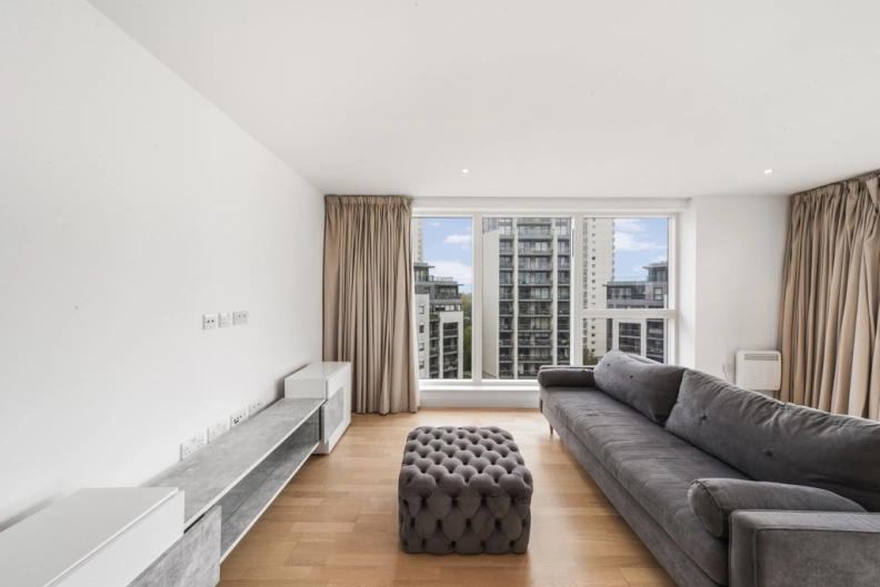 2 bedrooms apartments/flats to sale in Pump House Crescent, Brentford-image 16