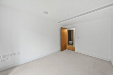 Kew Bridge Road, Brentford TW8 image 12