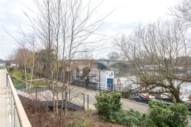 Kew Bridge Road, Brentford TW8 image 21