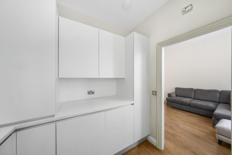 2 bedrooms apartments/flats for sale in Harcourt Terrace, Earl's Court - SW10 view 14