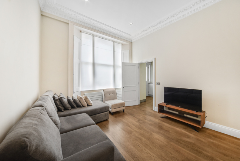 2 bedrooms apartments/flats for sale in Harcourt Terrace, Earl's Court - SW10 view 2
