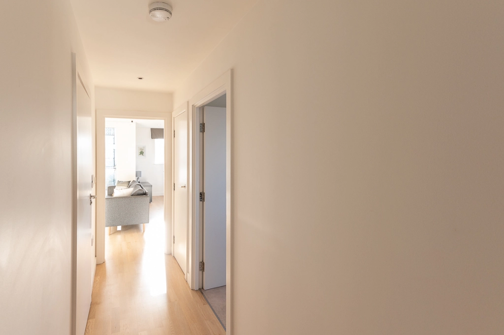 1 bedroom apartments/flats for sale in Pump House Crescent, Brentford - TW8 view 21