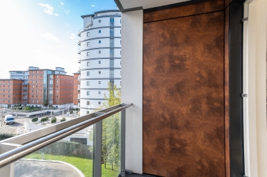 Pump House Crescent, Brentford - TW8 view 9