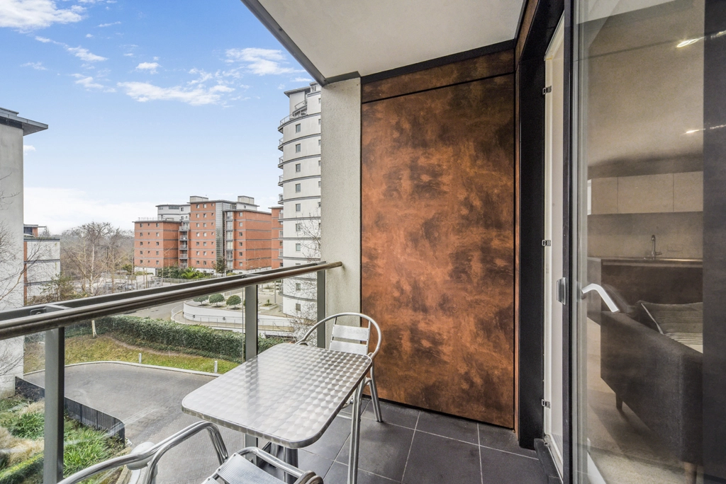 1 bedroom apartments/flats for sale in Pump House Crescent, Brentford - TW8 view 20