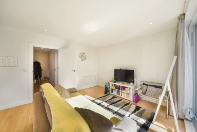 Pump House Crescent, Brentford TW8 image 10