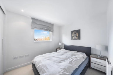 Pump House Crescent, Brentford TW8 image 4