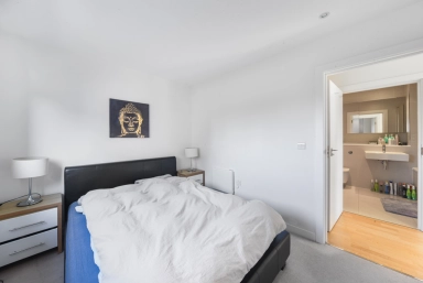 Pump House Crescent, Brentford TW8 image 12