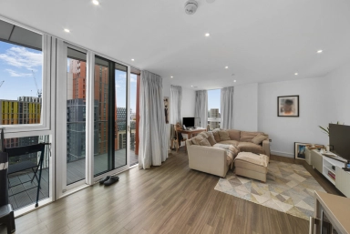 Hebden Place, Nine Elms - SW8 view 1
