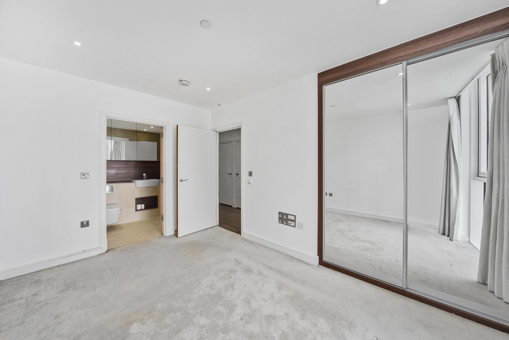 2 bedrooms apartments/flats for sale in Hebden Place, Nine Elms - SW8 view 5
