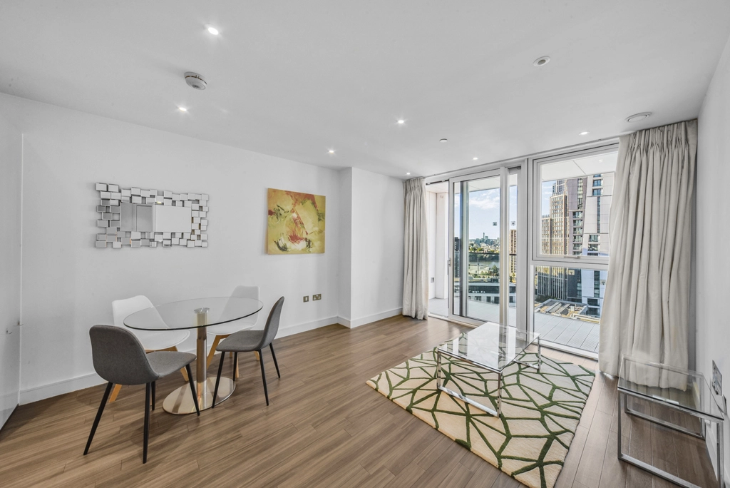 1 bedroom apartments/flats for sale in Hebden Place, Nine Elms - SW8 view 2