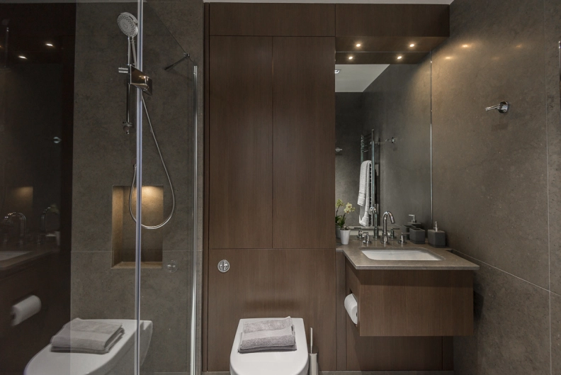 2 bedrooms apartments/flats for sale in Kew Bridge Road, Brentford - TW8 view 10