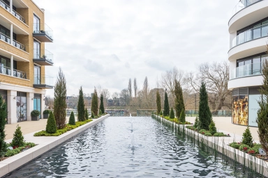 Kew Bridge Road, Brentford - TW8 view 13