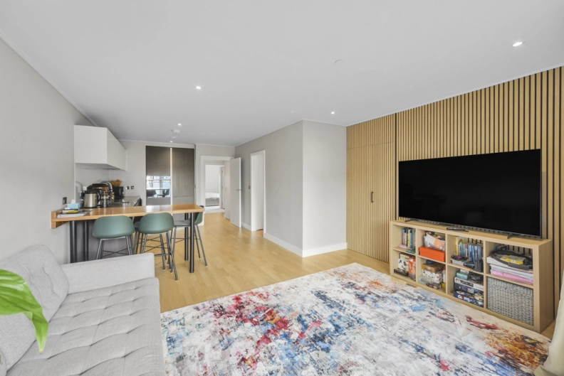 3 bedrooms apartments/flats to sale in Pump House Crescent, Brentford-image 2