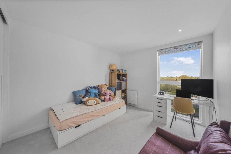 3 bedrooms apartments/flats to sale in Pump House Crescent, Brentford-image 11