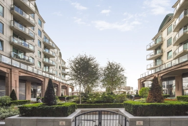 St George Wharf, Vauxhall - SW8 view 1