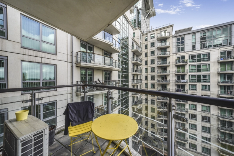 2 bedrooms apartments/flats for sale in St George Wharf, Vauxhall - SW8 view 7