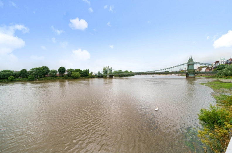 2 bedrooms apartments/flats to sale in Crisp Road, Hammersmith-image 21