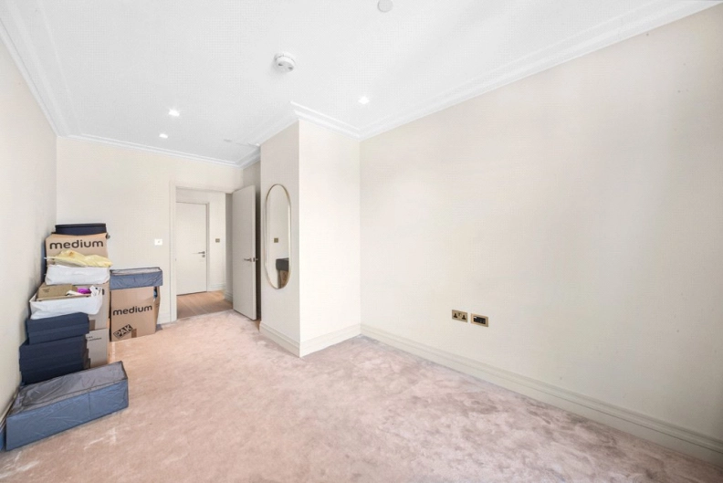 2 bedrooms apartments/flats to sale in Crisp Road, Hammersmith-image 6