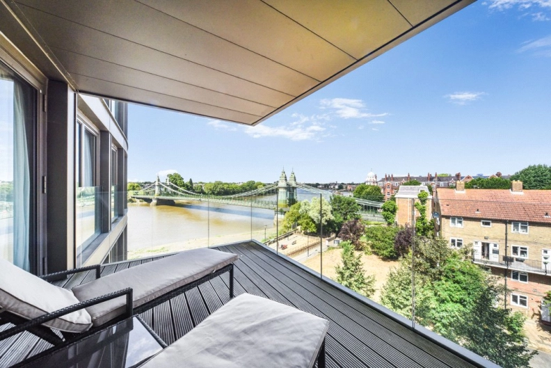 2 bedrooms apartments/flats to sale in Crisp Road, Hammersmith-image 7