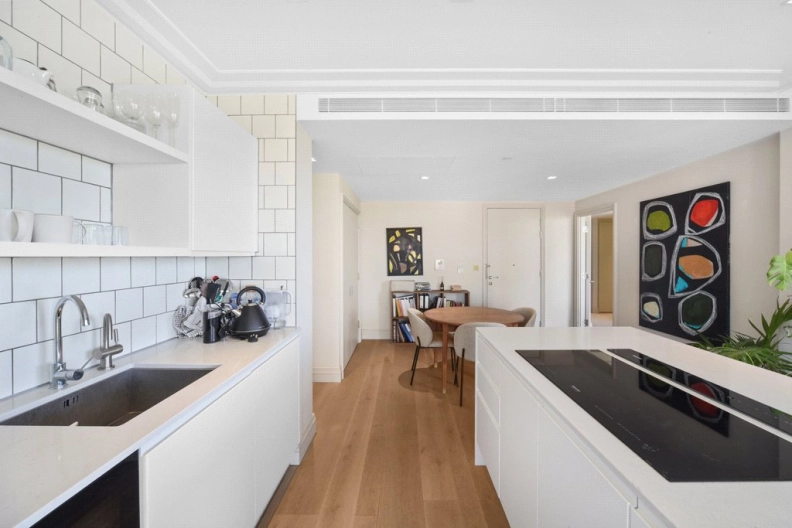 2 bedrooms apartments/flats to sale in Crisp Road, Hammersmith-image 4