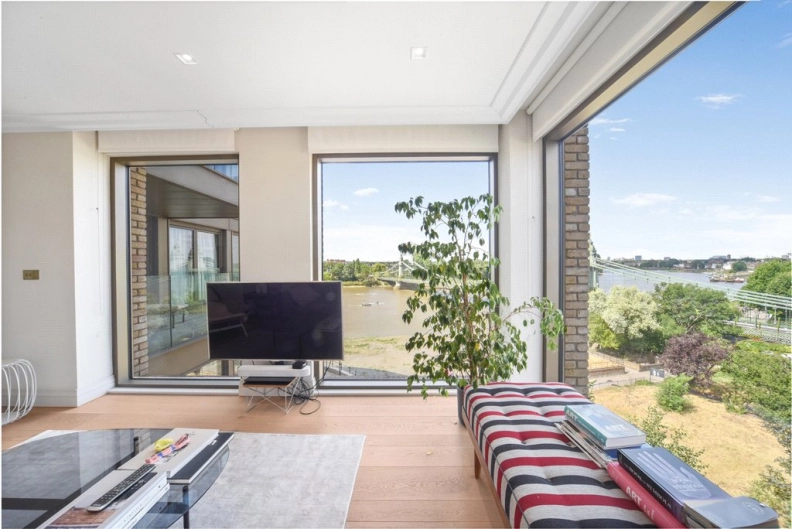 2 bedrooms apartments/flats to sale in Crisp Road, Hammersmith-image 3