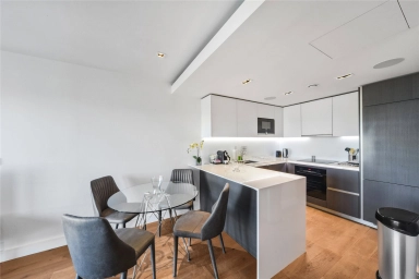 Kew Bridge Road, Brentford TW8 image 3