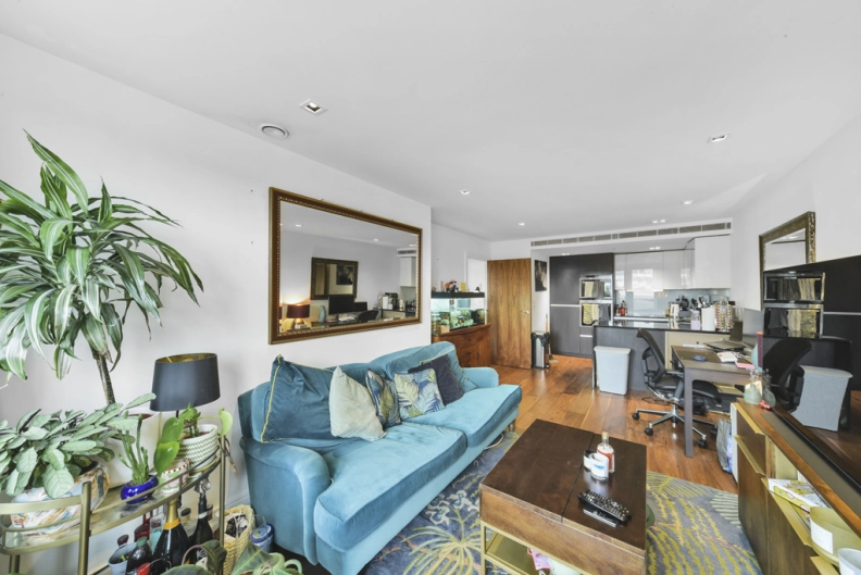2 bedrooms apartments/flats to sale in Kew Bridge Road, Brentford-image 10