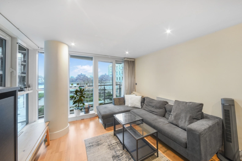 1 bedroom apartments/flats for sale in St. George Wharf, Vauxhall - SW8 view 10