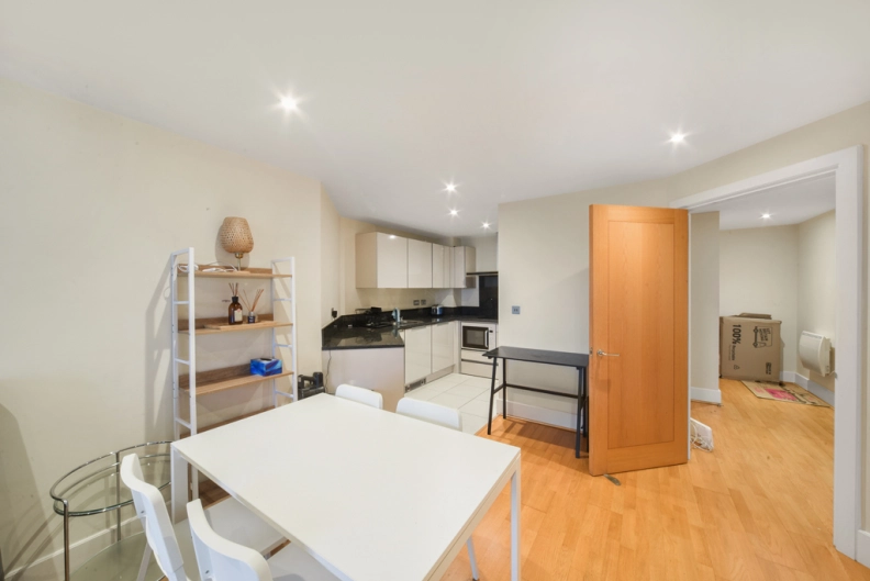 1 bedroom apartments/flats for sale in St. George Wharf, Vauxhall - SW8 view 12