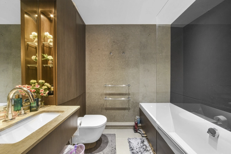 3 bedrooms apartments/flats to sale in Kew Bridge Road, Brentford-image 6
