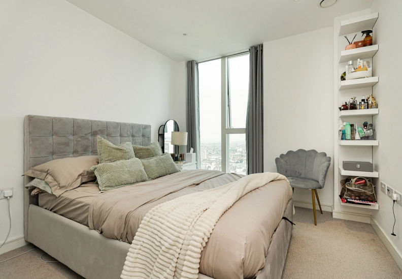 1 bedroom apartments/flats to sale in Saffron Central Square, Croydon-image 4