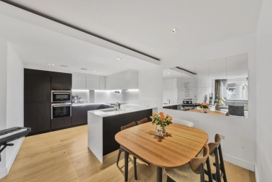 Kew Bridge Road, Brentford TW8 image 10