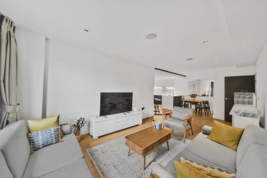 Kew Bridge Road, Brentford TW8 image 9