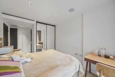 Kew Bridge Road, Brentford TW8 image 12