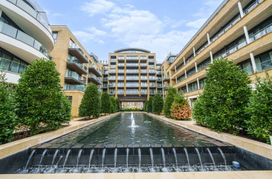 Kew Bridge Road, Brentford TW8 image 1