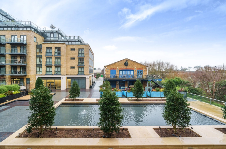2 bedrooms apartments/flats to sale in Kew Bridge Road, Brentford-image 19