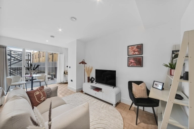 St. John's Hill, Clapham Junction SW11 image 3