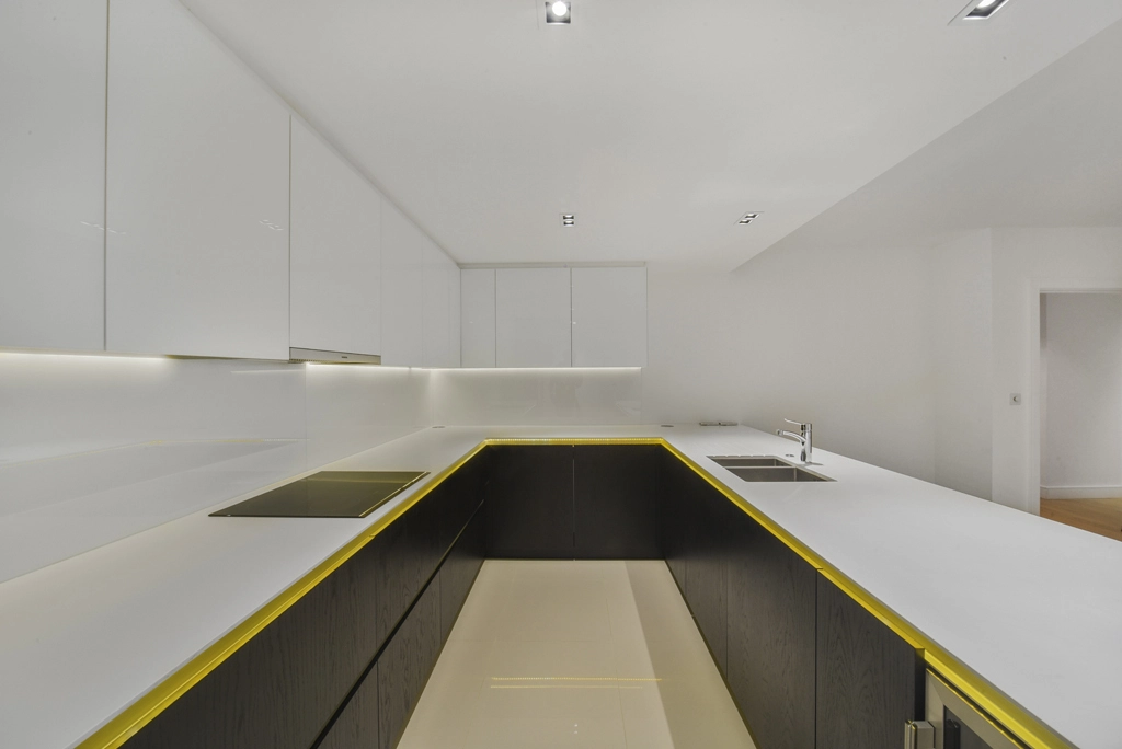 2 bedrooms apartments/flats for sale in Kew Bridge Road, Brentford - TW8 view 11