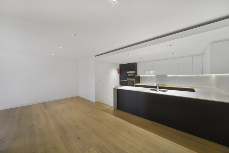 2 bedrooms apartments/flats to sale in Kew Bridge Road, Brentford-image 3