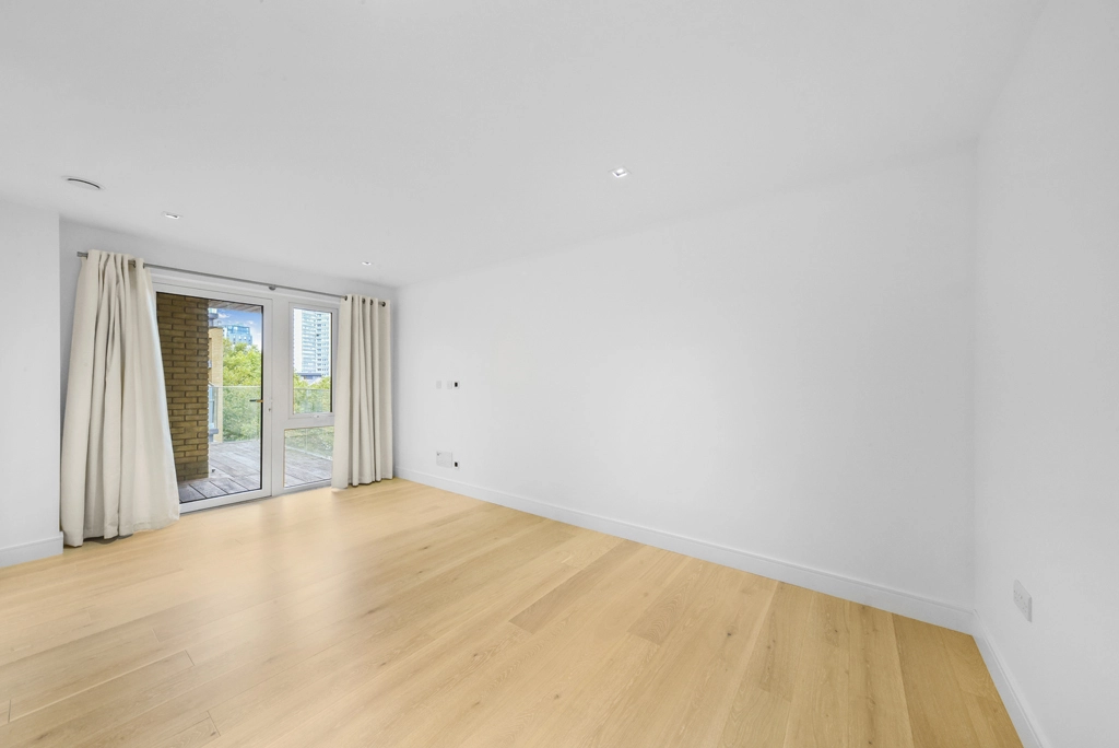 2 bedrooms apartments/flats for sale in Kew Bridge Road, Brentford - TW8 view 9