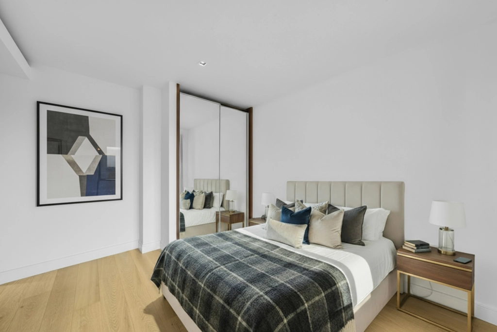 2 bedrooms apartments/flats for sale in Kew Bridge Road, Brentford - TW8 view 12